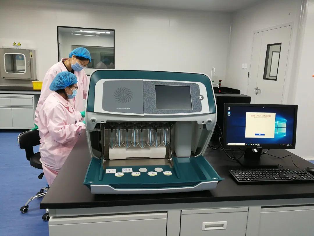 AI自主决策系统，技术突破与成熟度争议的博弈